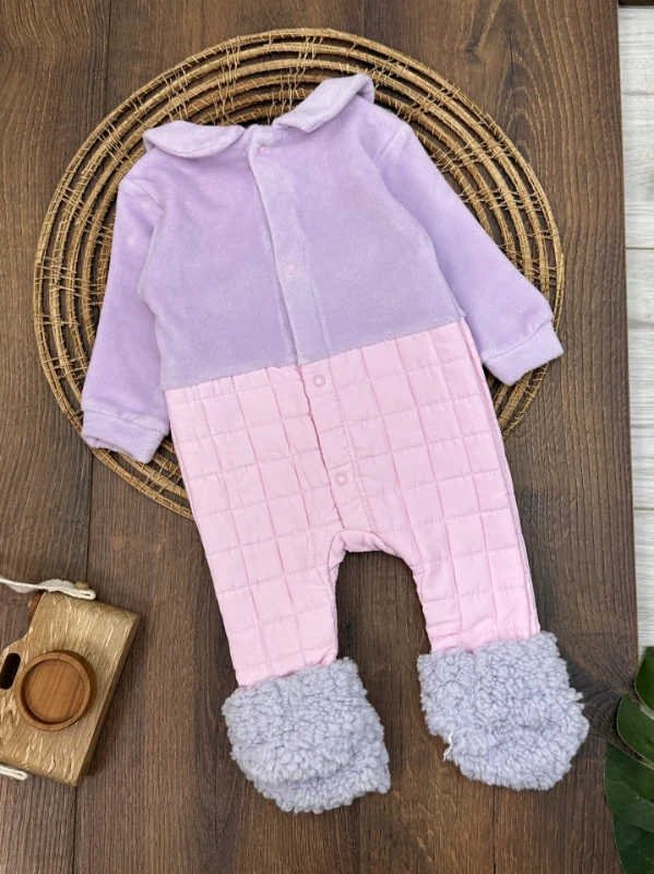 Kadife Patikli Sırttan Çıtçıtlı Kız Bebek Tulum
