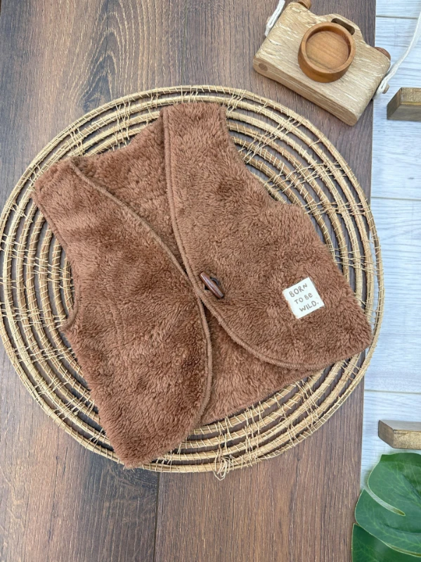 Peluş Düğmeli Kolsuz Bebek Yelek