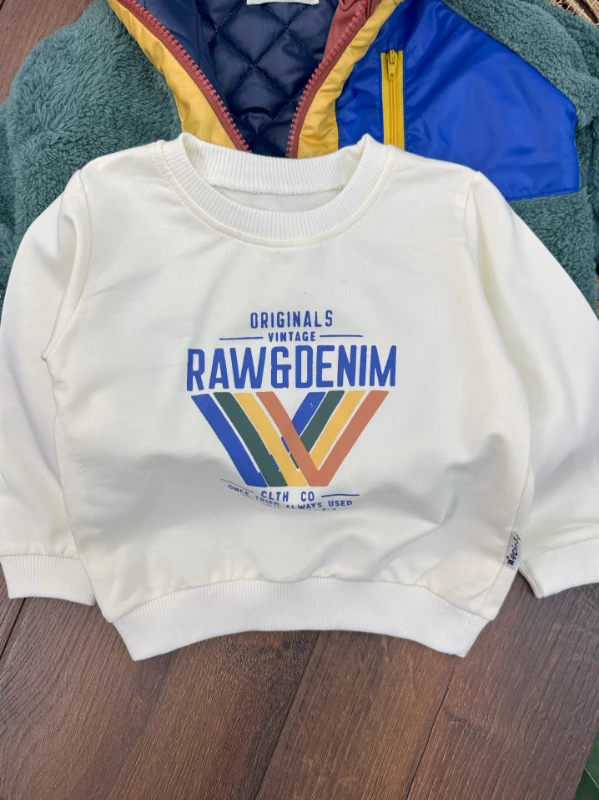 Peluş İçi Kapitone Renkli Mont Sweatshirt ve Likralı Kot Pantolonlu 3lü Erkek Bebek Takım