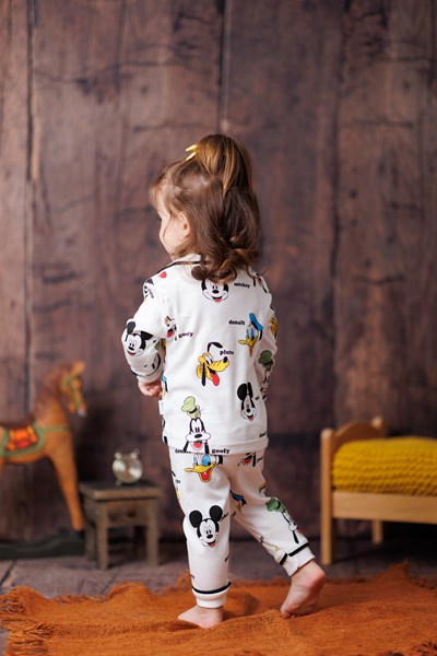 Mickey&Friends Baskılı Kruvaze Yaka Önden Düğmeli  Mevsimlik Pijama Takımı
