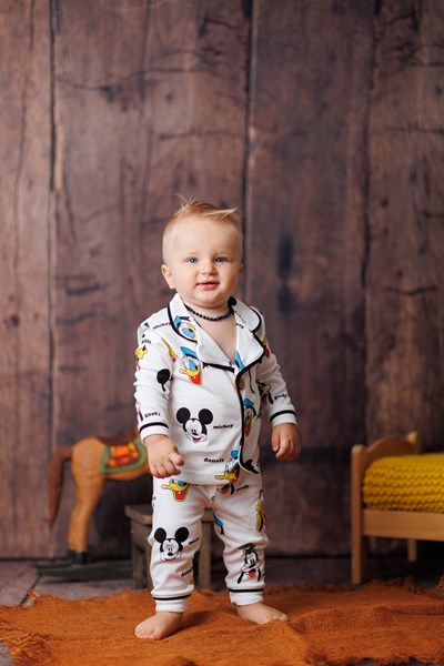 Mickey&Friends Baskılı Kruvaze Yaka Önden Düğmeli  Mevsimlik Pijama Takımı