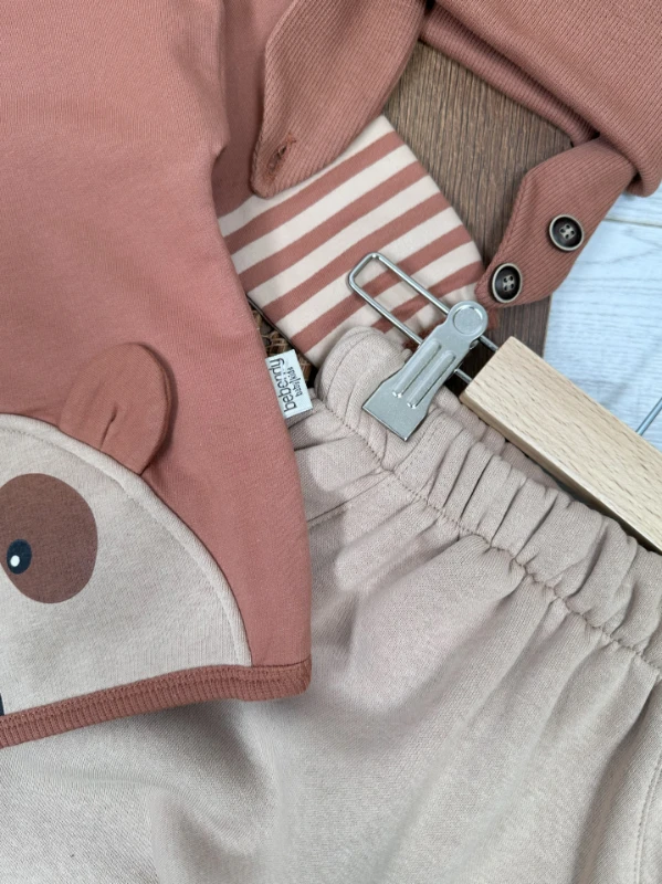 Ayıcık Baskılı Şeritli Kol Detaylı Kulaklı Bere Oversize 3lü Erkek Bebek Takım