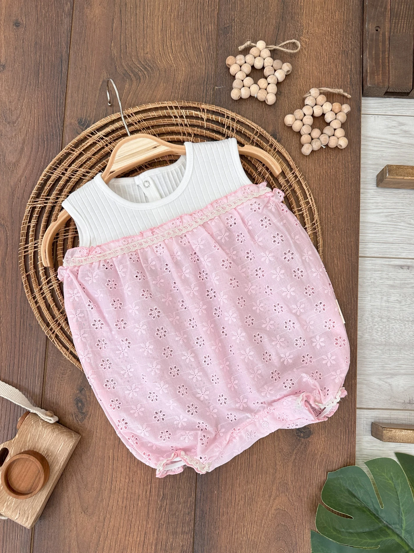 Kız Bebek Tulum Fisto Dantel Detaylı Alttan Çıtçıtlı Yazlık  - PEMBE