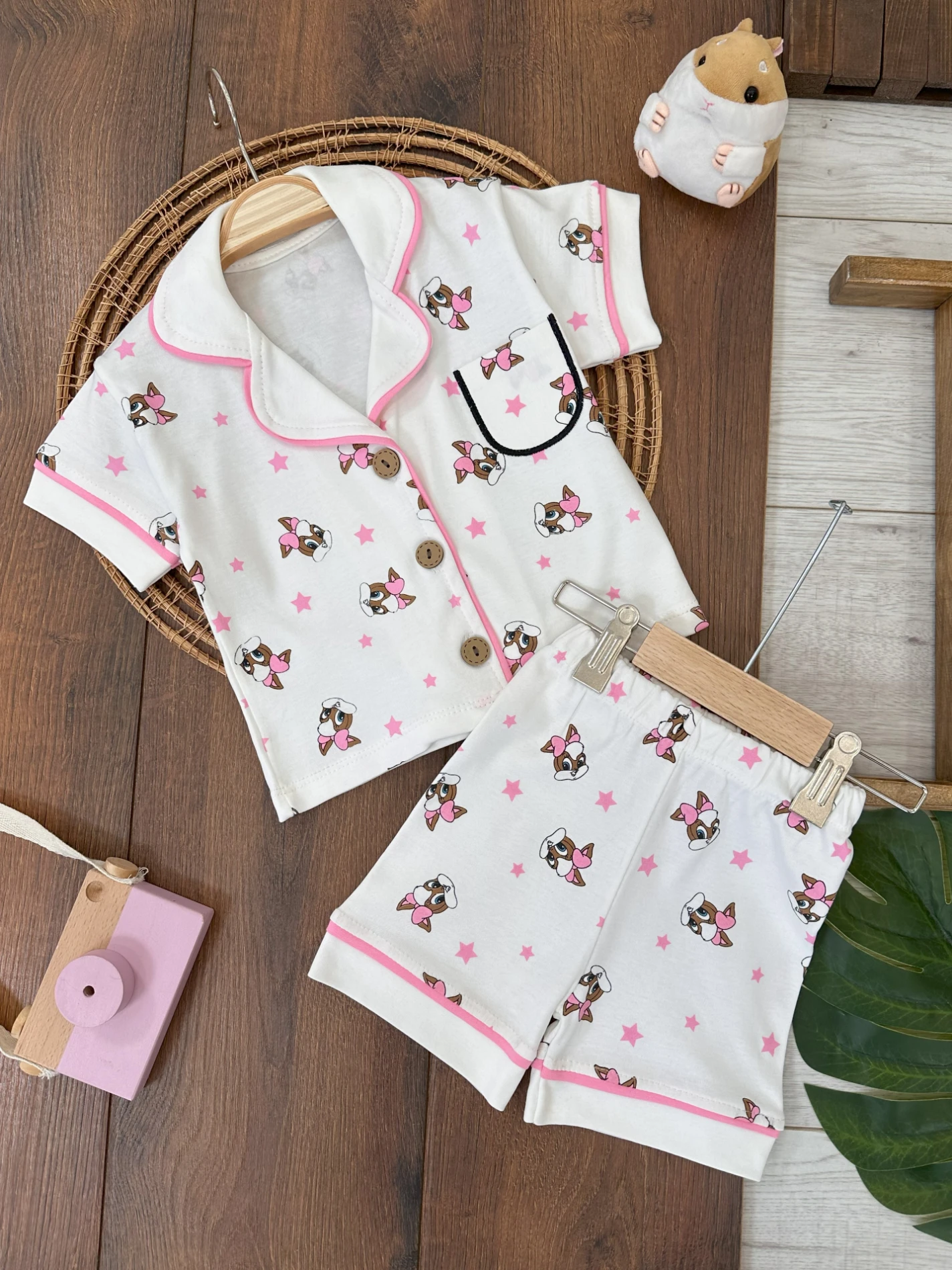 %100 Pamuk Kruvaze Yaka Önden Düğmeli Rahat Kalıp Yazlık Kız Bebek Pijama Takımı