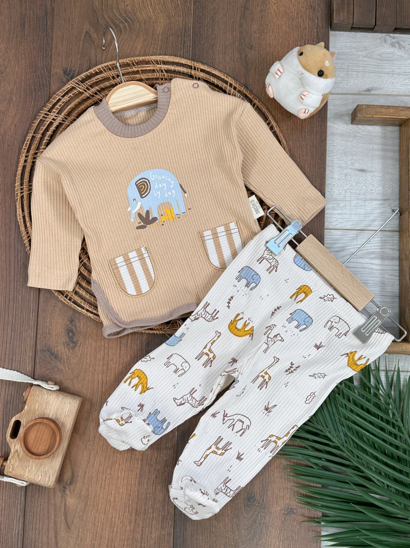 Kaşkorse Fil Baskılı Şeritli Cep Detaylı Patikli  Esnek Erkek Bebek Takım - SÜTLÜ KAHVE