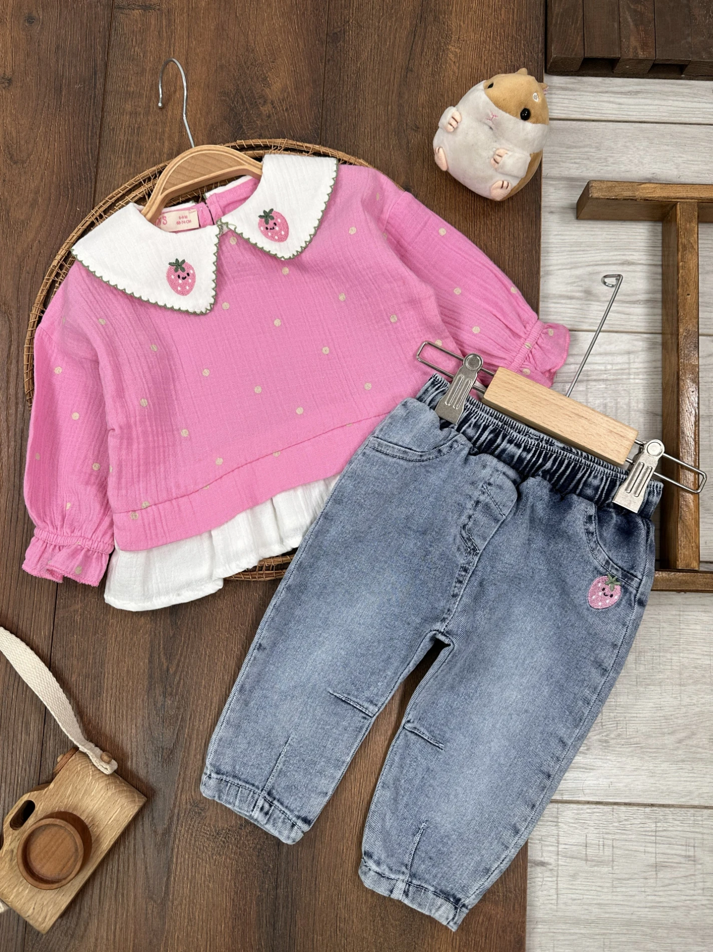 Müslin Çilek Nakışlı Bebe Yaka Sweatshirt Likralı Kot Pantolon Kız Bebek Takım