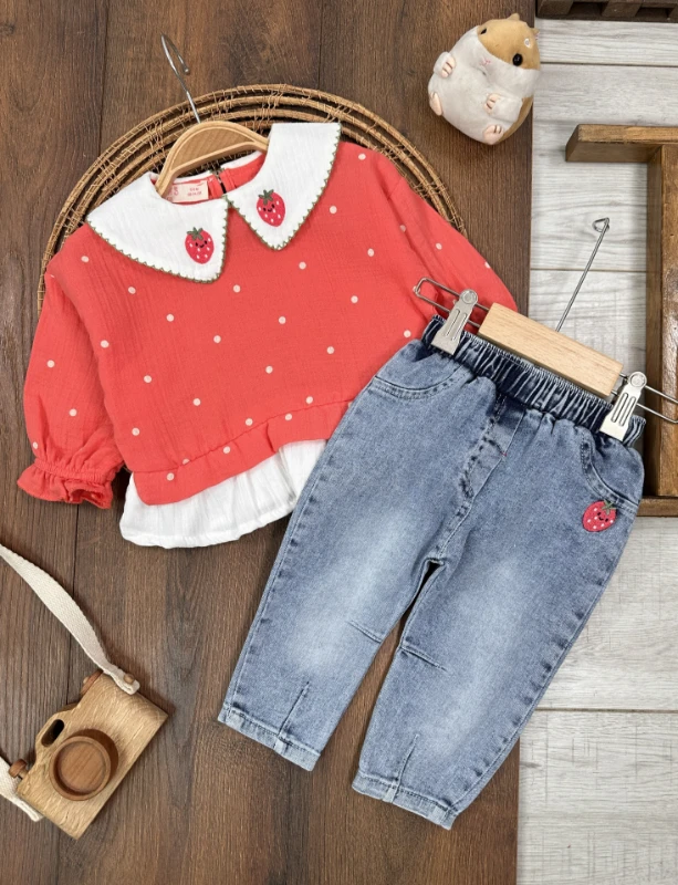 Müslin Çilek Nakışlı Bebe Yaka Sweatshirt Likralı Kot Pantolon Kız Bebek Takım