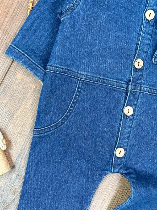 Premium Kalite Yumuşak Doku Önden Düğmeli Esnek Geniş Kalıp Unisex Örme Kot Bebek Tulum