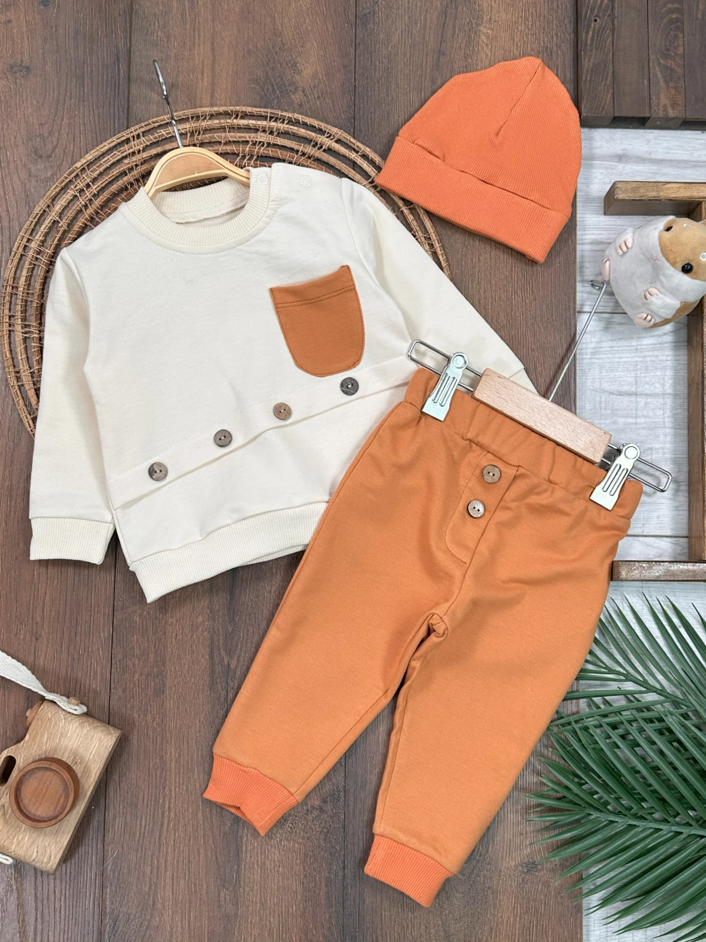 Düğme Detaylı Bereli Cepli Mevsimlik Erkek Bebek Takım