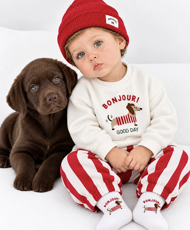  Çoraplı Sevimli Köpek Nakışlı Çizgili Bereli Geniş Kalıp Mevsimlik 4lü Erkek Bebek/Çocuk Takım - KIRMIZI