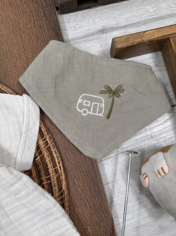  Müslin Gömlek Palmiye Nakışlı Fularlı Şortlu Yazlık Erkek Bebek Takım - BEJ