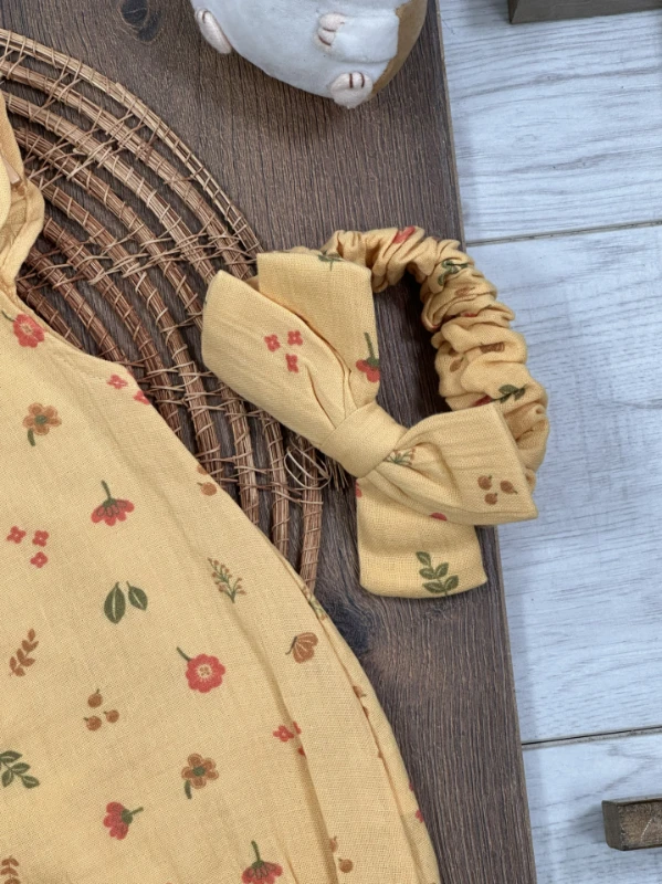 Müslin Çiçek Baskılı Bandanalı Düğmeli Alttan Çıtçıtlı Yazlık Kız Bebek Tulum - SARI