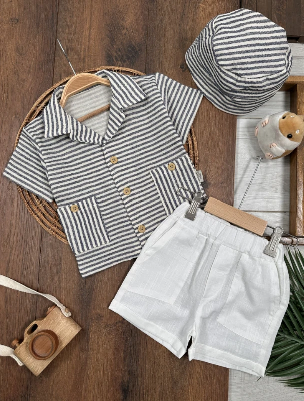 Müslin Çizgili Safari Şapkalı Düğmeli Cep Detaylı Şortlu Yazlık Erkek Bebek Takım - YEŞİL