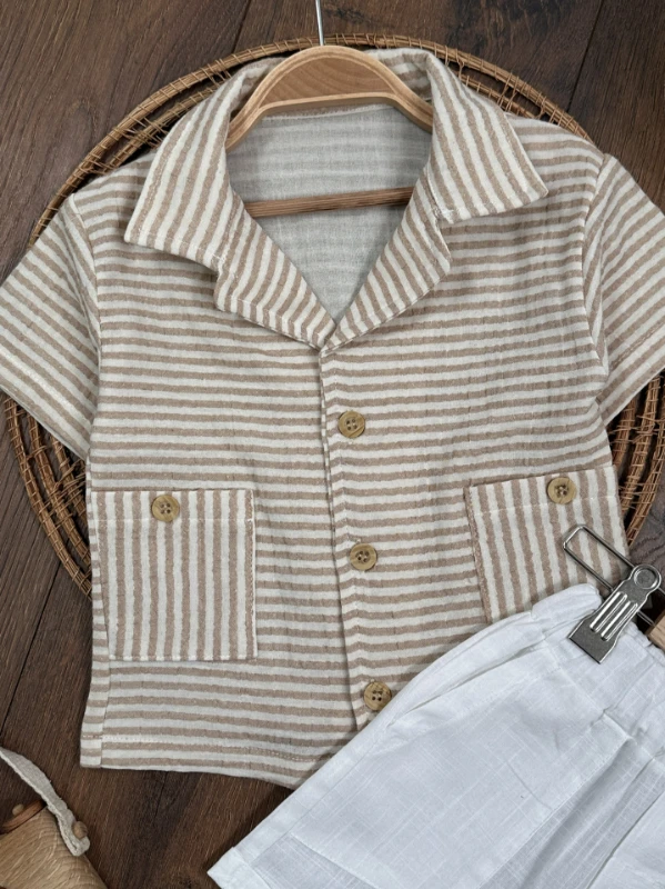 Müslin Çizgili Safari Şapkalı Düğmeli Cep Detaylı Şortlu Yazlık Erkek Bebek Takım - YEŞİL