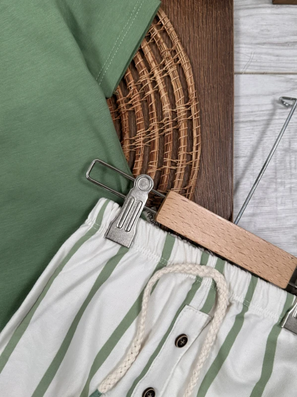 Çizgili Düğme Detaylı Omuzdan Çıtçıtlı Yazlık Erkek Bebek Takım - LACİVERT