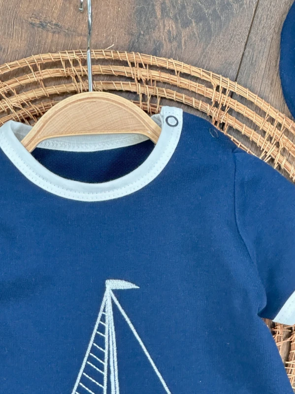 Yelken Nakışlı Şapkalı Çıtçıtlı Yazlık Erkek Bebek Tulum - LACİVERT