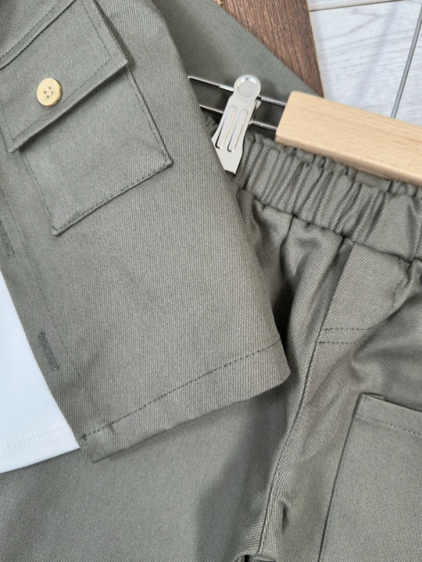 Gabardin Düğmeli Çoraplı Ayıcık Baskılı Badi Cep Detaylı Likralı 4lü Erkek Bebek/Çocuk Takım - KAHVE